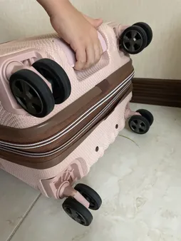 چمدان دلسی مدل ST TROPEZ کد 2087801 سایز کوچک