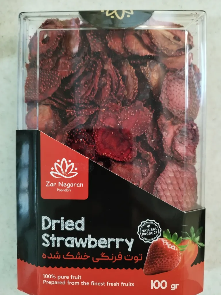 توت فرنگی خشک شده زرنگاران - 100 گرم