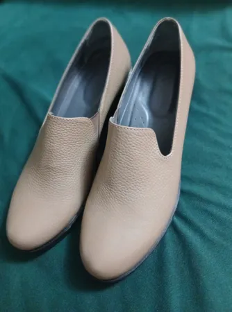 کفش زنانه چرم عطارد مدل چرم طبیعی کد SH170