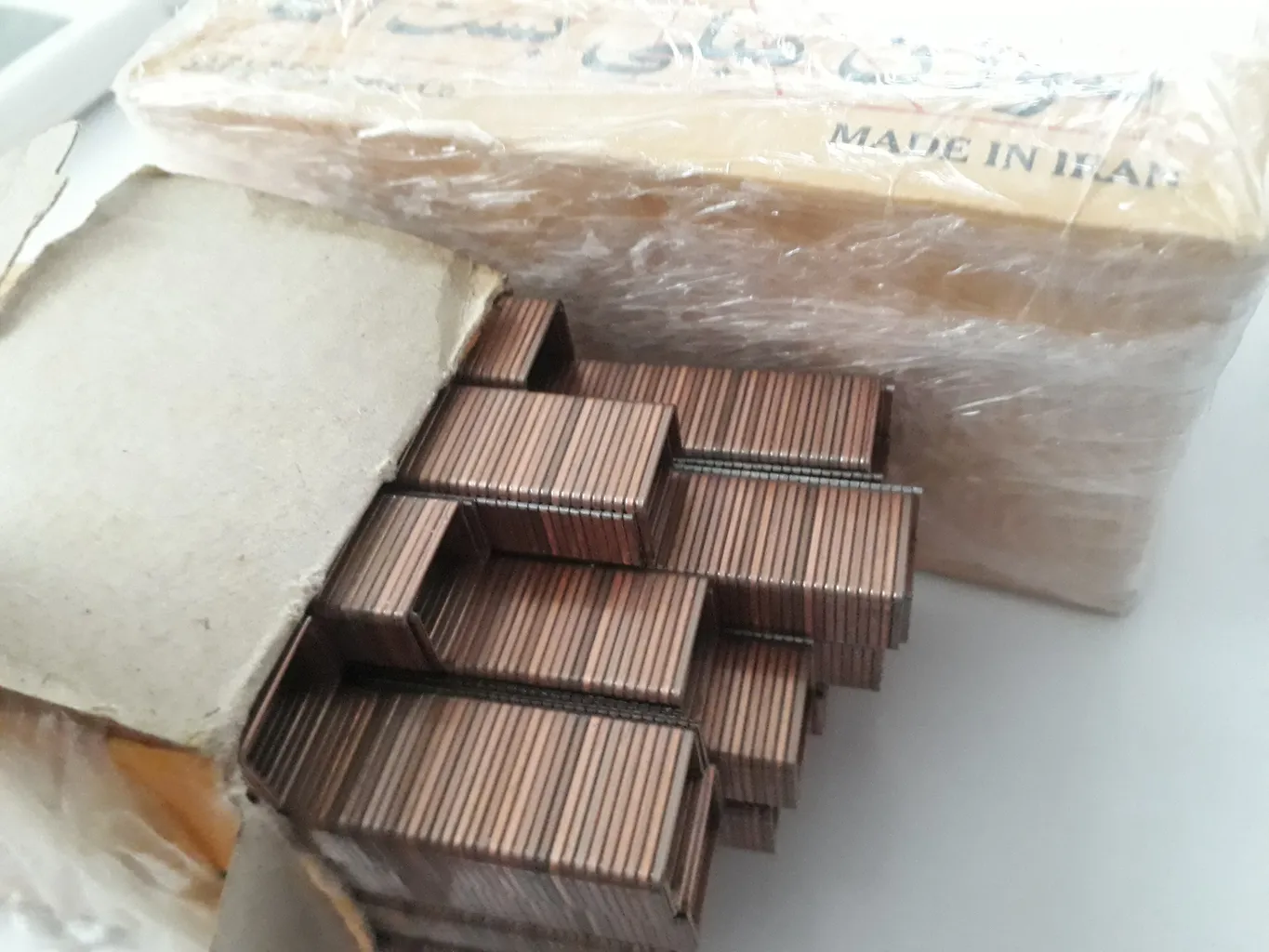 سوزن منگنه مبلی بست آلفا مدل 80/8 بسته 5000 عددی