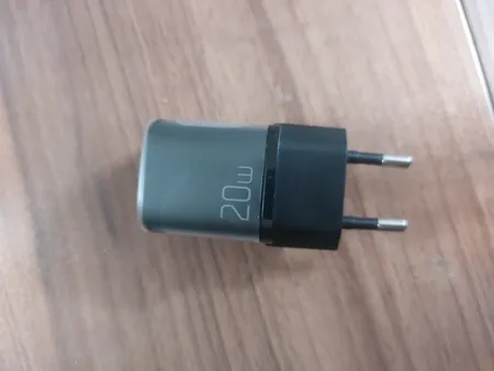 شارژر دیواری 20 وات مک دودو مدل CH-402