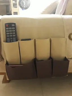 جای ریموت کنترل مدل CR2