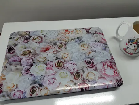 استیکر لپ تاپ کد G-02 به همراه برچسب حروف فارسی کیبورد