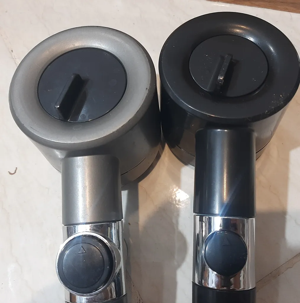 سردوش حمام ققنوس مدل Turbo-Massage لوکس