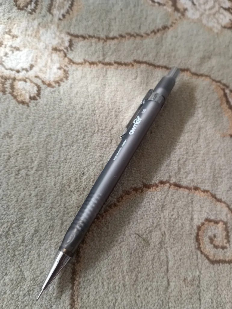 مداد نوکی اونر کد 115200 قطر نوشتاری 0.5 میلی متر