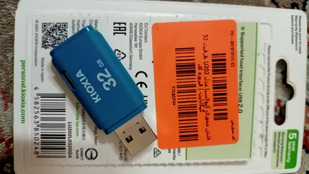 فلش مموری کیوکسیا مدل U202 ظرفیت 32 گیگابایت