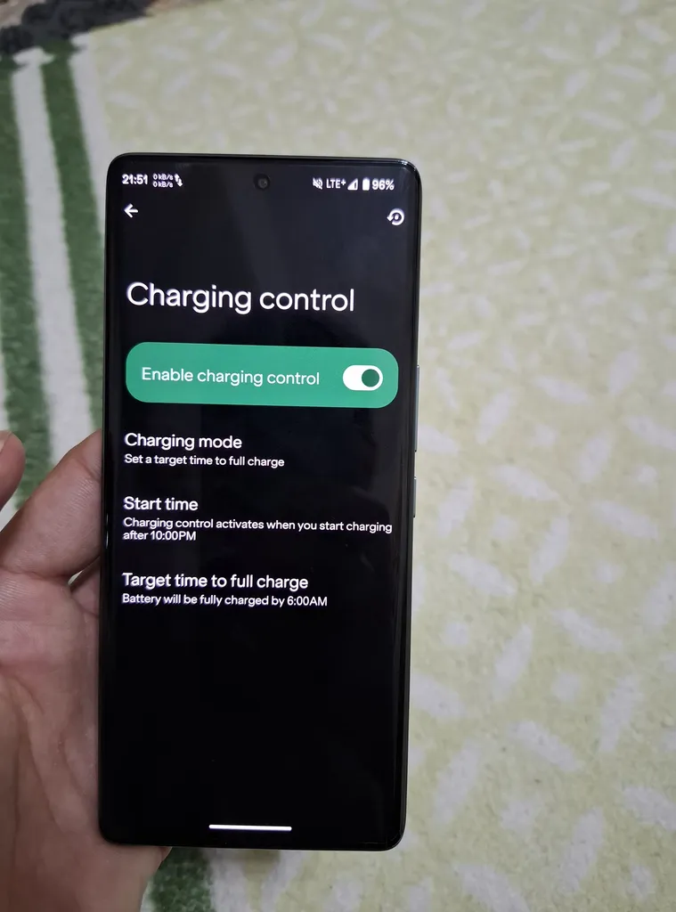 گوشی موبایل داریا مدل bond 5G دو سیم کارت ظرفیت 256 گیگابایت و رم 8 گیگابایت