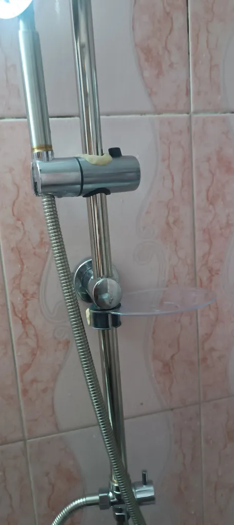 علم دوش حمام ققنوس مدل یونیورست اشنایدر