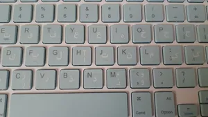 تجریه خرید برچسب کیبورد حروف فارسی شفاف مدل 2022