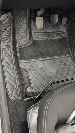 کفپوش 5 بعدی خودرو مدل Ts چرم گلدوزی مناسب برای تارا