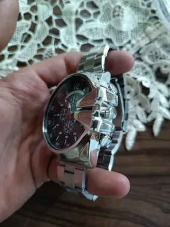 ساعت مچی عقربه‌ای مردانه مدل اسپرت شاخدار کد Dzl 3