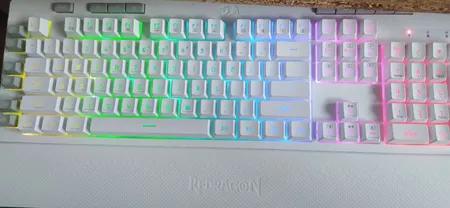 کیبورد گیمینگ ردراگون مدل Shiva K512W، سوییچ ممبران، Full-Size، نورپردازی RGB