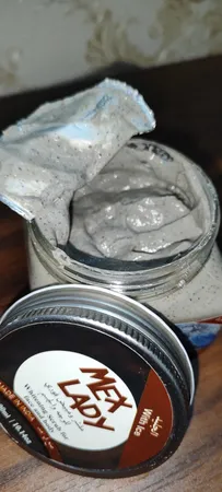 اسکراب لایه بردار پوست مکس لیدی مدل with ice حجم 300 میلی لیتر