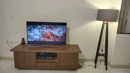 میز تلویزیون اعیان مدل FH617