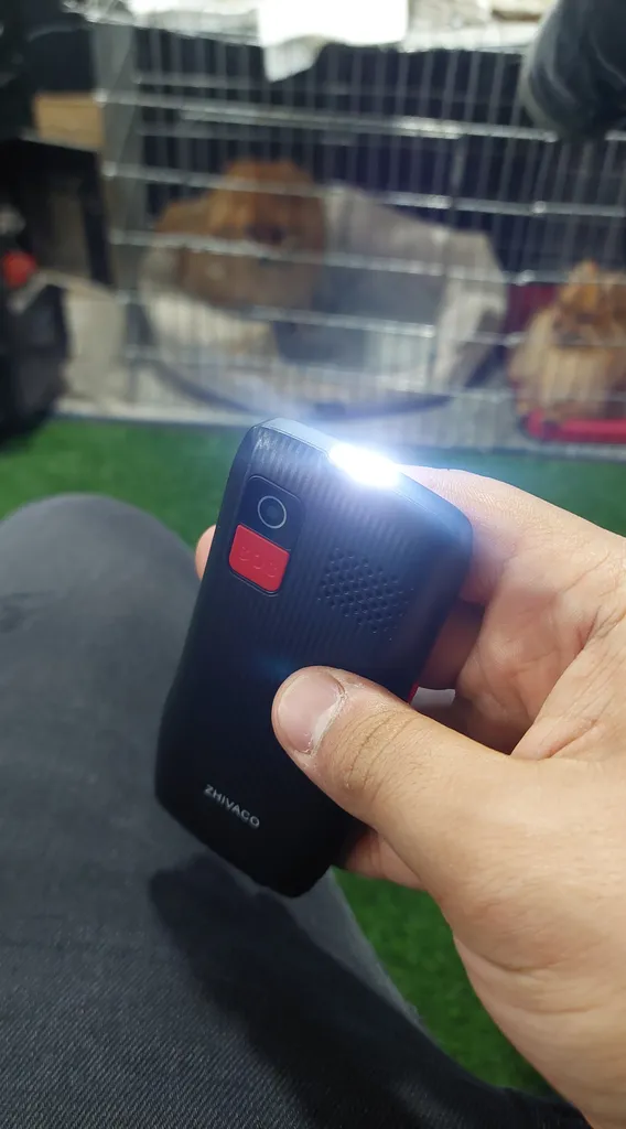 گوشی موبایل ژیواکو مدل F121 دو سیم کارت