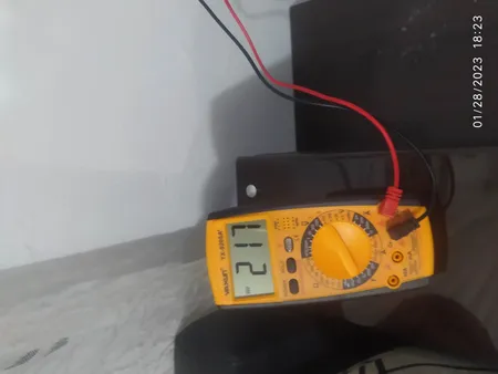 مولتی متر یاکسون مدل +YX-9205A