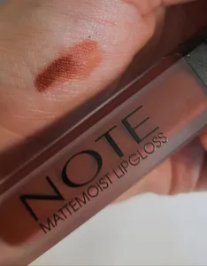 تجریه خرید رژ لب مایع نوت سری Mattemoist تحت لیسانس شماره416