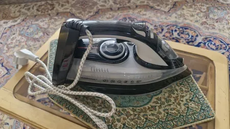 اتو بخار گوسونیک مدل GSI-300