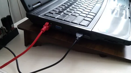 پایه نگهدارنده لپ تاپ کاج مدل KLS 1201