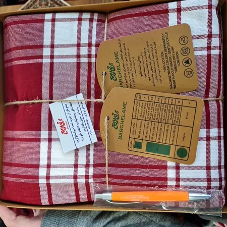 رومیزی برق لامع طرح سهند کد C220