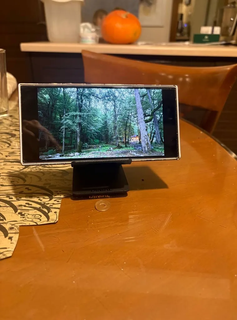 پایه نگهدارنده گوشی موبایل و تبلت دینیال مدل -0007