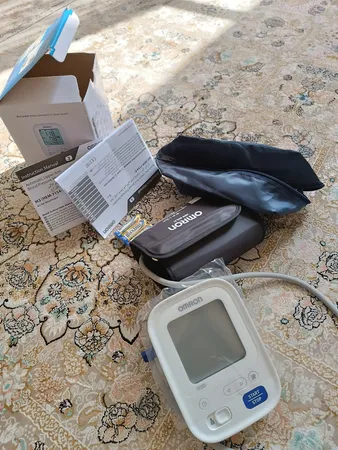 فشارسنج دیجیتال بازویی امرن مدل M3