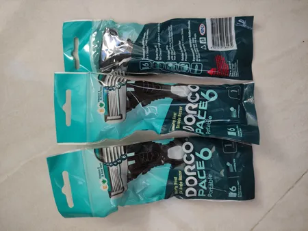 خود تراش دورکو مدل 6Blade تحت لیسانس بسته 3 عددی