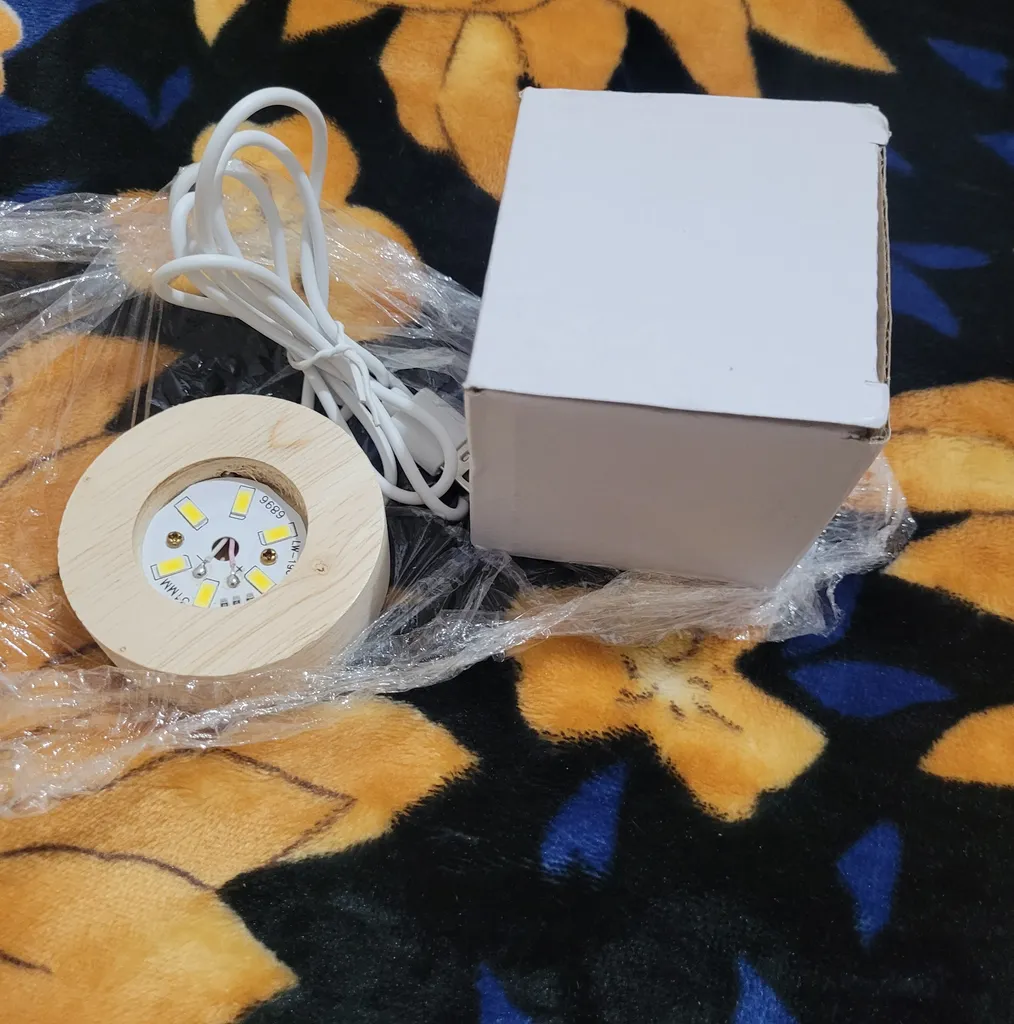 چراغ خواب مدل گوی کریستالی طرح ماه