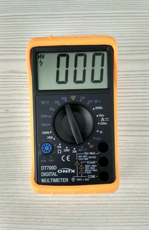 مولتی متر دیجیتال مدل DT700D