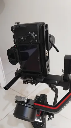 ال براکت دوربین کومن مدل LBM120