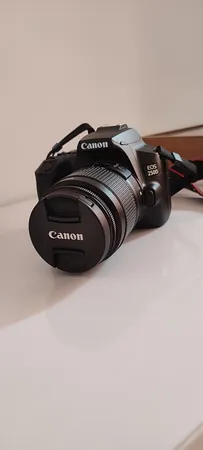 دوربین دیجیتال کانن مدل EOS 250D به همراه لنز 18-55 میلی متر DC III