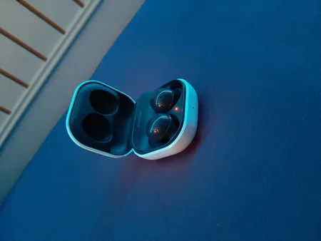 هدفون بی سیم سامسونگ مدل Galaxy Buds 2