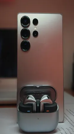 هدفون بلوتوثی سامسونگ مدل Galaxy Buds3