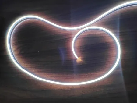 ریسه نئون فلکسی مدل v12 طول 2 متر