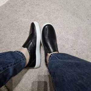 تجریه خرید کفش روزمره زنانه هیروان مدل آرام کد C01