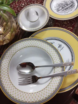 سرویس غذاخوری 28 پارچه 6 نفر چینی زرین ایران مدل ایتالیا اف Village 2 درجه یک