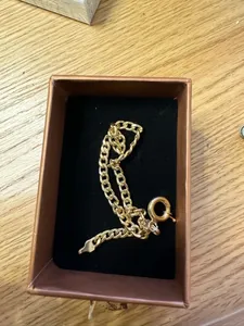 تجریه خرید دستبند طلا 18 عیار زنانه ناریا مدل سوپر کارتیر