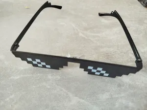 تجریه خرید عینک مدل Thug Life