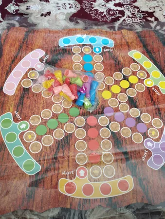 بازی فکری مدل منچ و مارپله کد G1