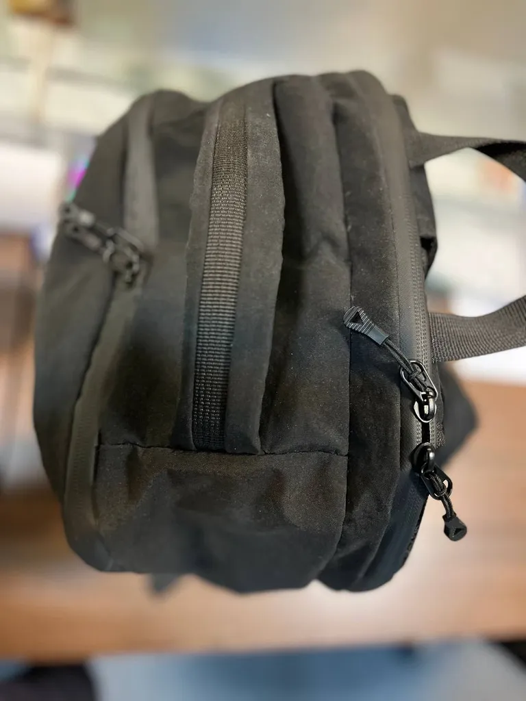 کوله پشتی لپ تاپ پیل آرو مدل PBL1 مناسب برای لپ تاپ 16 تا 17 اینچی