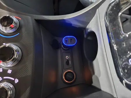 شارژر فندکی سامسونگ مدل EP-L5300XBEGWW به همراه کابل تبدیل USB-C