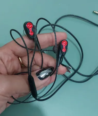 هدفون کی تی مدل WH1