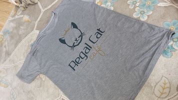 تیشرت آستین کوتاه زنانه طرح Regal cat کد F101