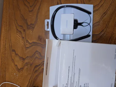 هدفون بی سیم سامسونگ مدل Level U2