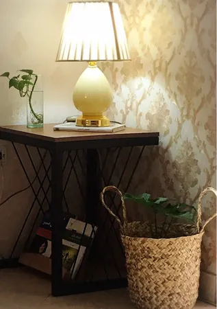 آباژور رومیزی مدل ملورین