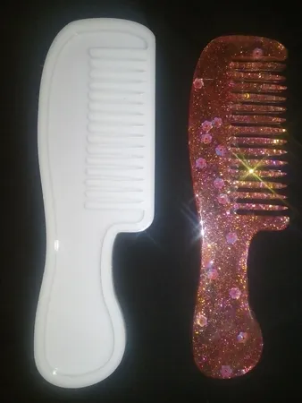 قالب رزین مدل شانه مو دسته دار کد SH2