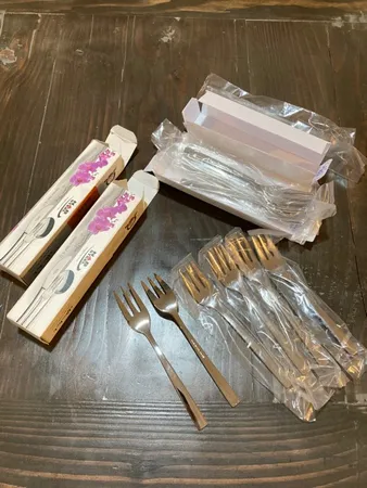 چنگال میوه خوری ناب استیل مدل Felorance