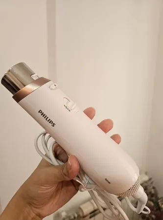 سشوار برس دار حالت دهنده فیلیپس مدل BHA310