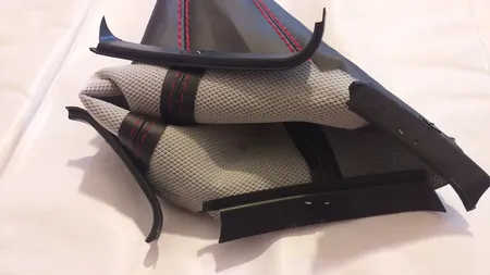 روکش فرمان کاور پلاس مدل PR-LUXE-RD به همراه سردنده وگردگیر و روکش ترمزدستی و کاور سویچ مناسب برای پراید