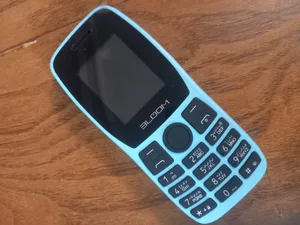 تجریه خرید گوشی موبایل بلووم پلاس مدل B101 دو سیم کارت ظرفیت 32 مگابایت و رم 32 مگابایت